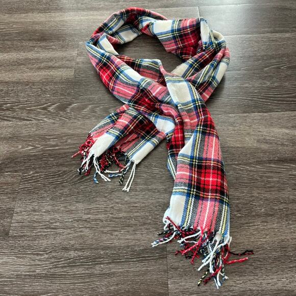 NWOT Apt. 9 Red Plaid Traditional Blanket Wrap Oversized Scarf Winter Acrylic - Picture 13 of 13
